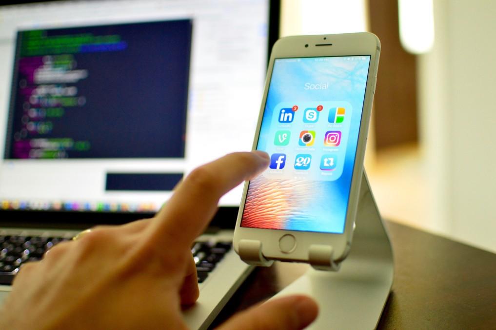 Redefinirea succesului în dezvoltarea aplicațiilor mobile în Orientul Mijlociu - 6 studii de caz de afaceri 15 Cristina Voicu, Sweet Ela: Dulcea provocare a antreprenoriatului