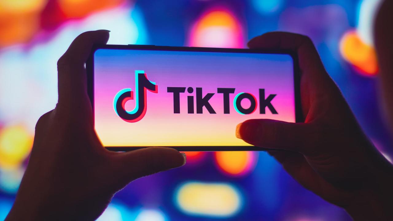 TikTok adaugă direcționarea după cuvinte cheie pentru reclame 14 Cum să luminezi o cameră atunci când încerci să vinzi o casă